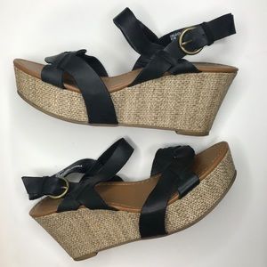 Black Wedges